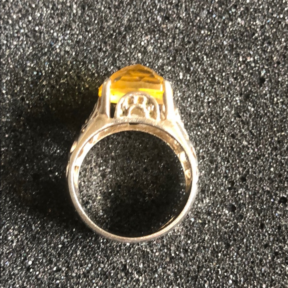 Ring - Picture 3 of 5